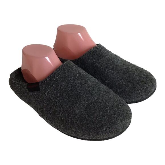 Mishansha Other - Mishansha M/F Gray Felt Slippers Sz 9.5W/8M EUC  Rubber Sole  Comfort Slippers